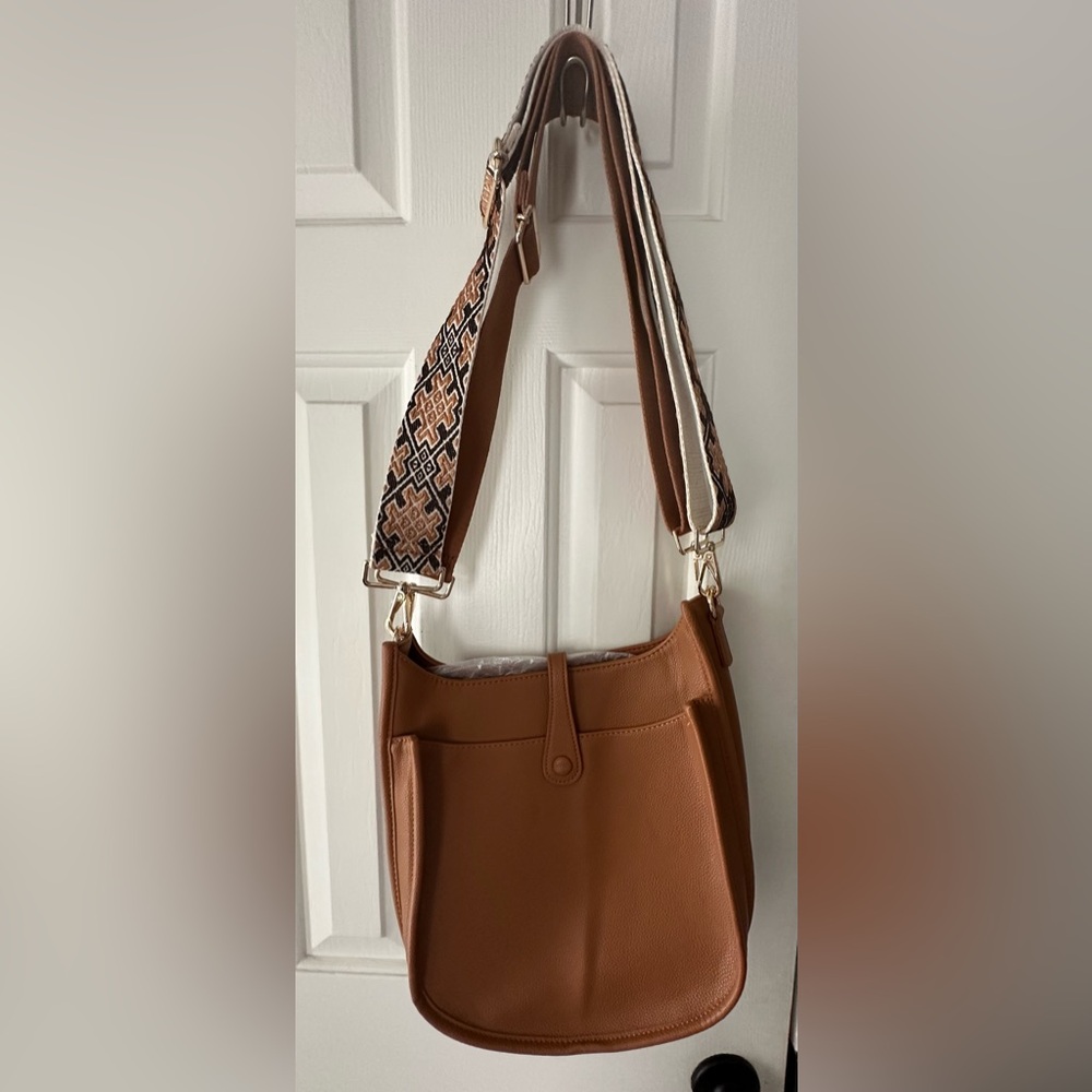 Camel saddle bag with 2 straps
